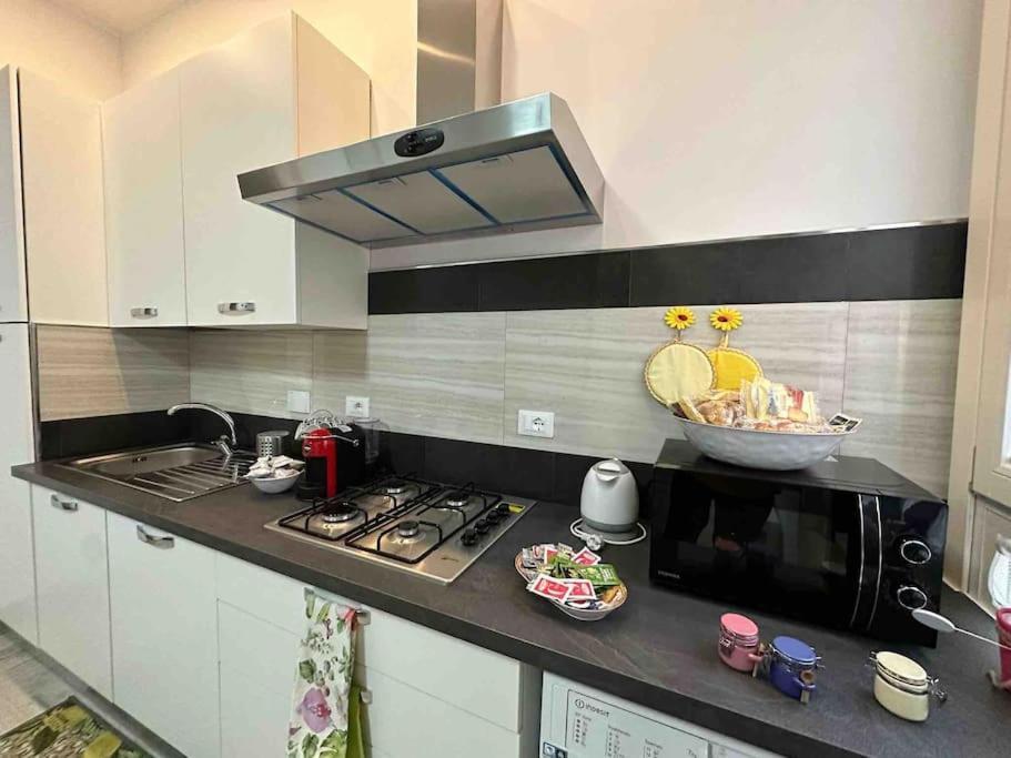 דירות רומא Family Flat Near Metro A מראה חיצוני תמונה